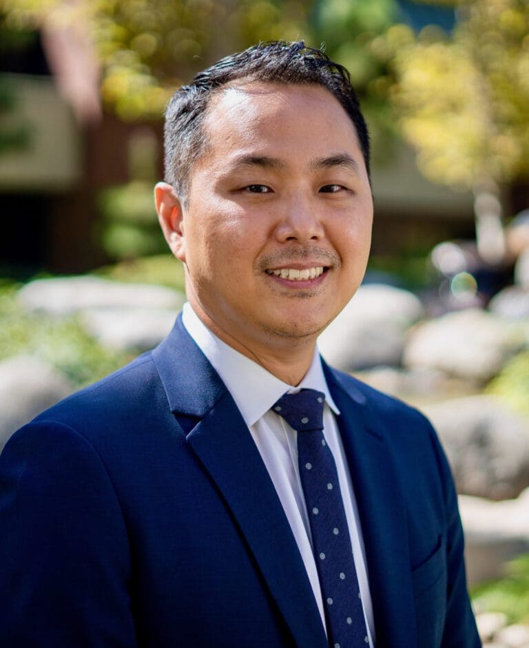 Meet Our Dedicated Eye Surgeons Eye Surgeons Near Me