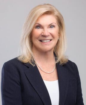Kari Lindsey COO NVision Eye Centers
