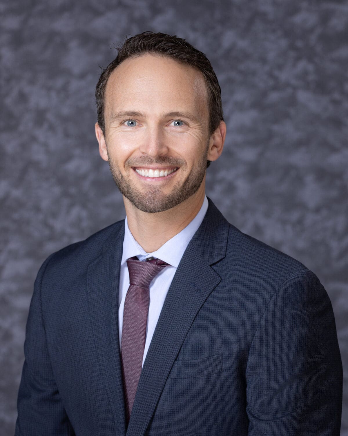 Steven L. Carter, M.D. Eye Doctor in Ventura County, California