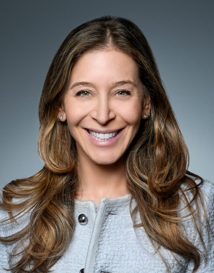 Dr. Emily Schorr, surgeon at NVISION Eye Centers